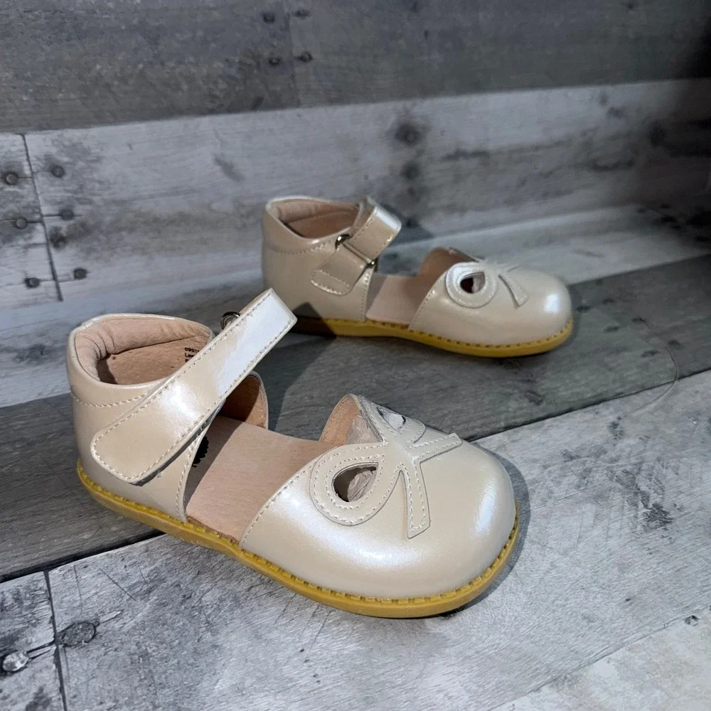 Livie & Luca Girls Mary Jane Shoes Champagne Pearl Patent Leather Bow Size 9